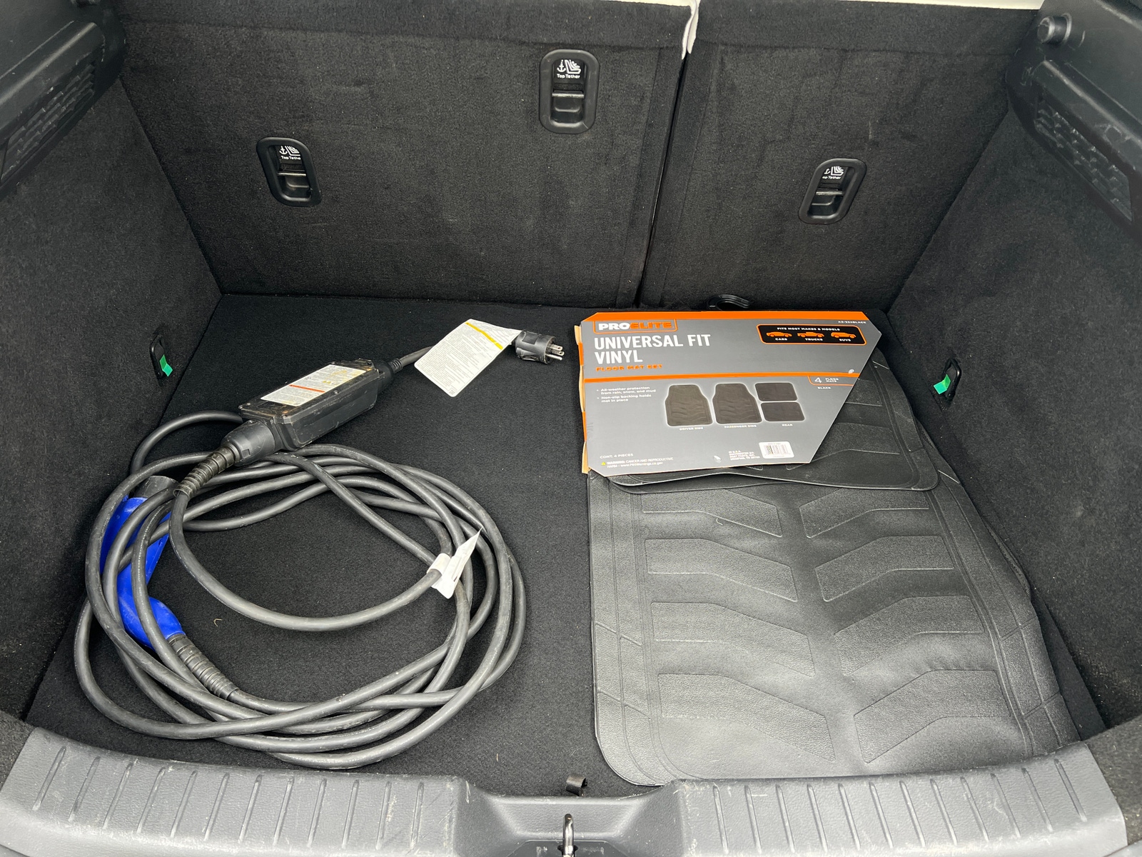 Thumbnail: 2022 Mazda MX-30 - 7