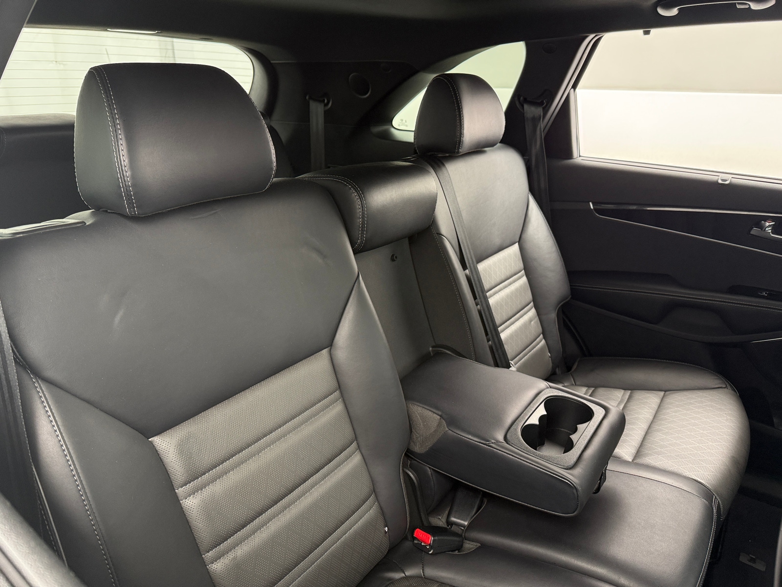 Thumbnail: 2019 Kia Sorento - 5