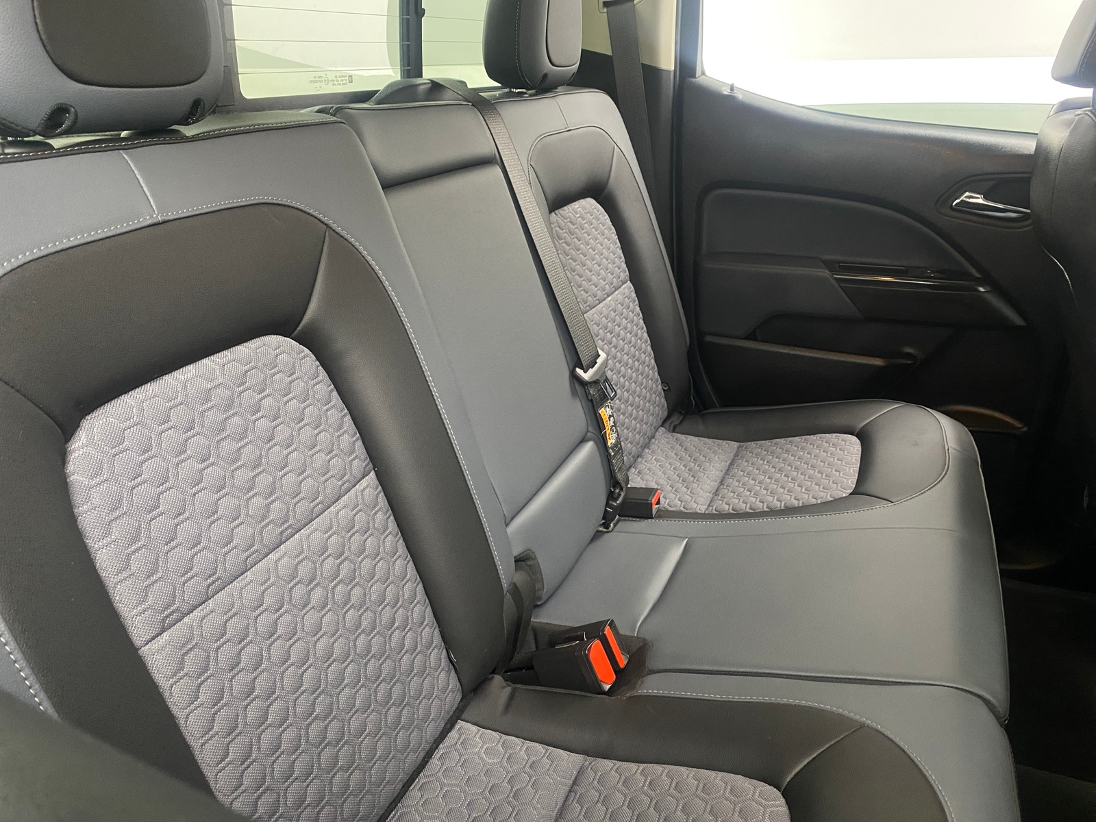 Thumbnail: 2022 Chevrolet Colorado - 5