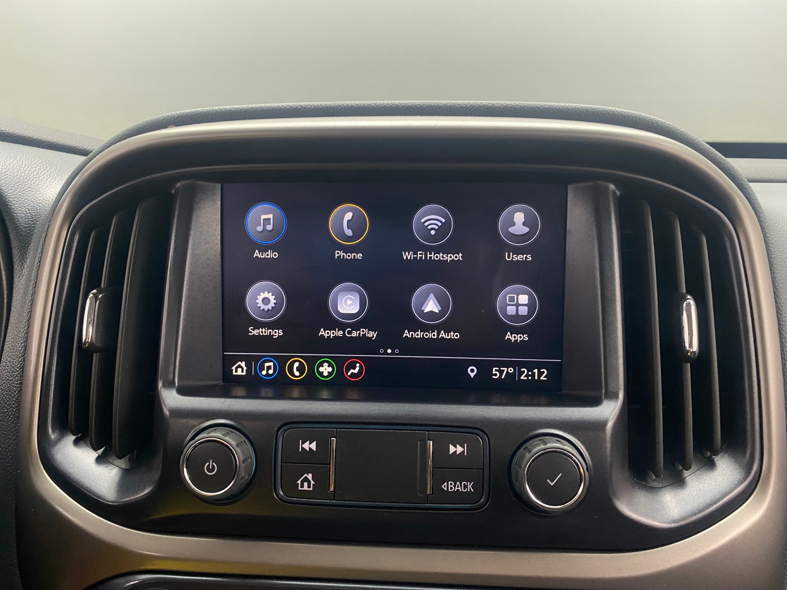 Thumbnail: 2022 Chevrolet Colorado - 3