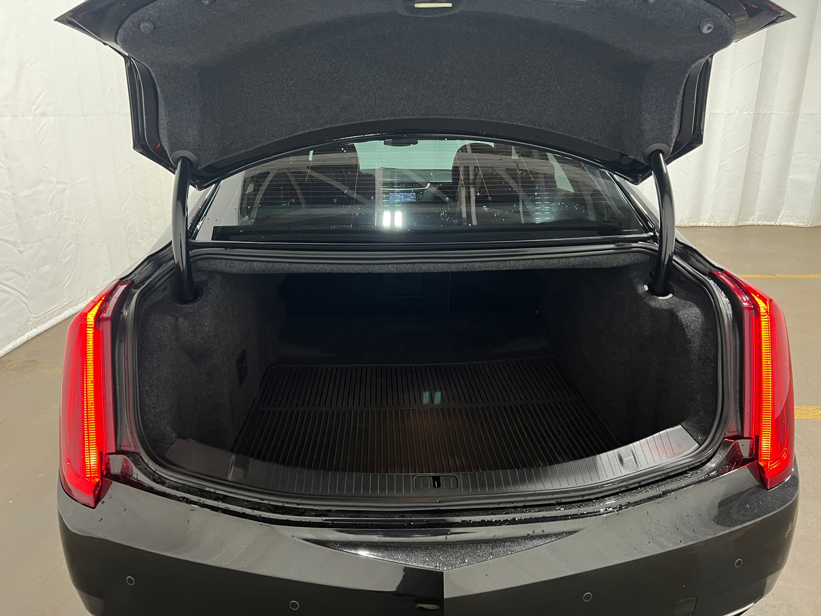 Thumbnail: 2014 Cadillac XTS - 6