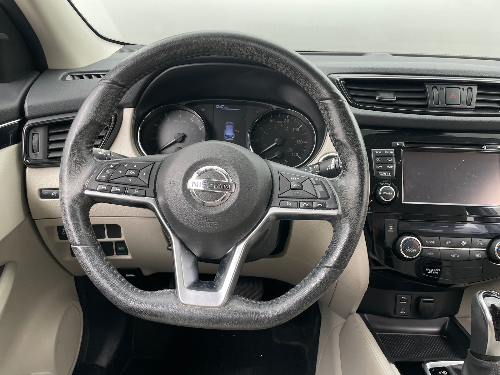 Thumbnail: 2017 Nissan Rogue Sport - 4