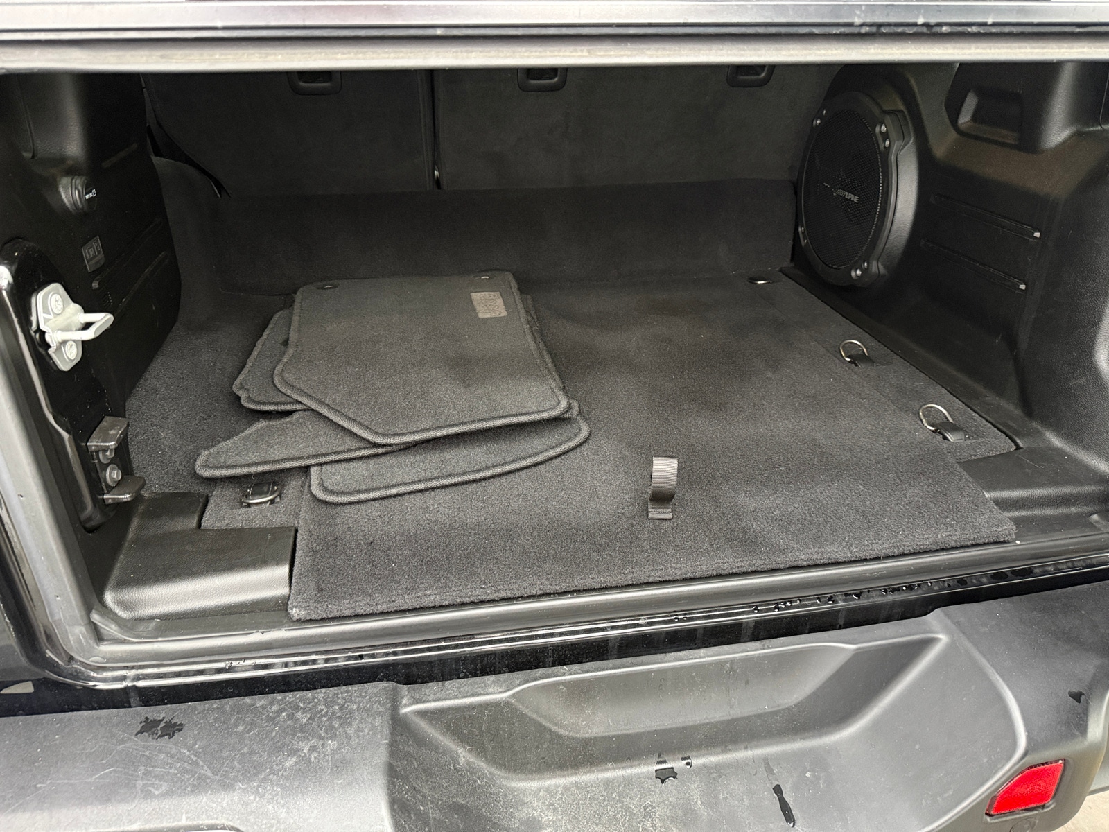 Thumbnail: 2021 Jeep Wrangler - 6