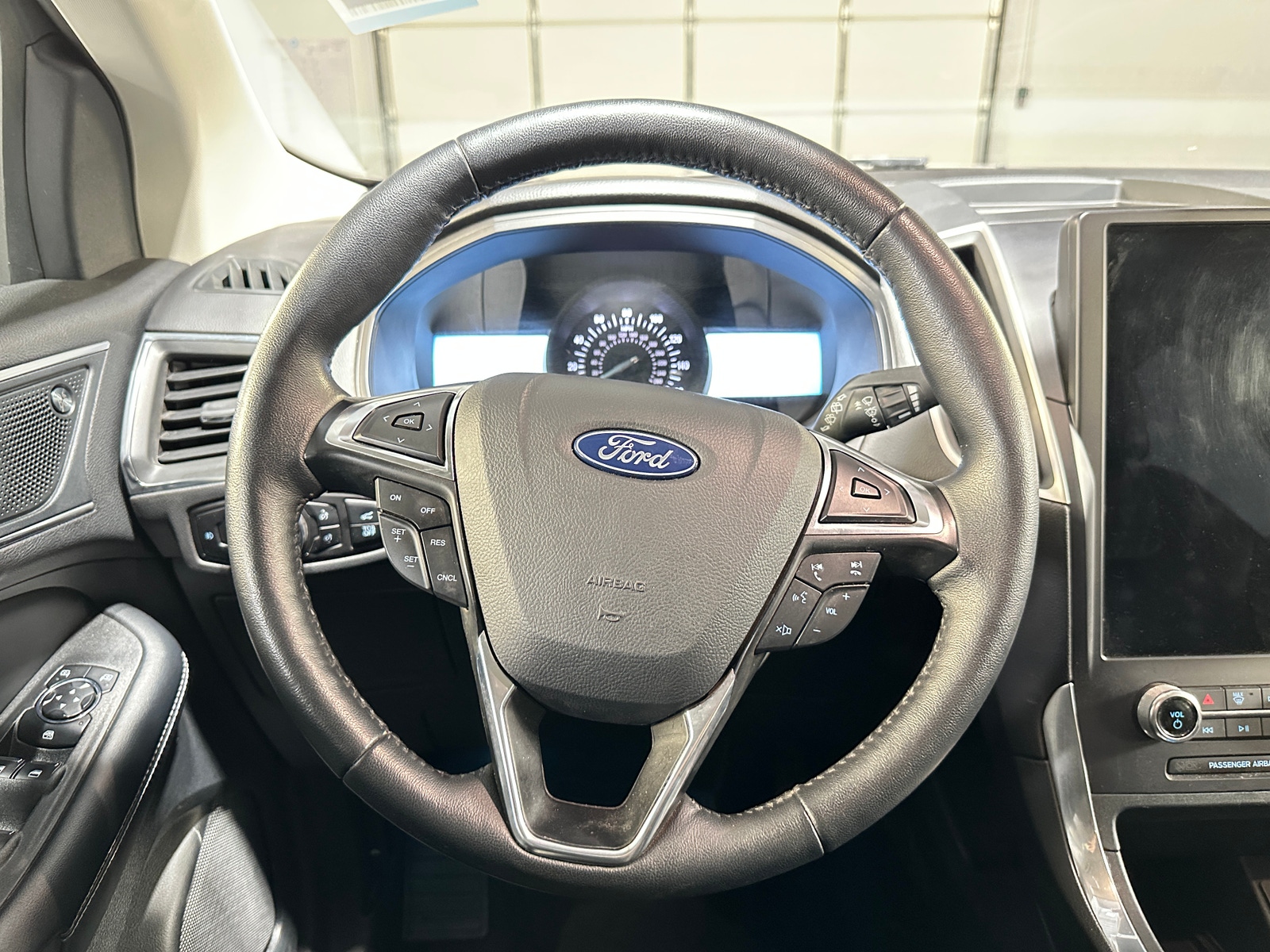 Thumbnail: 2024 Ford Edge - 4