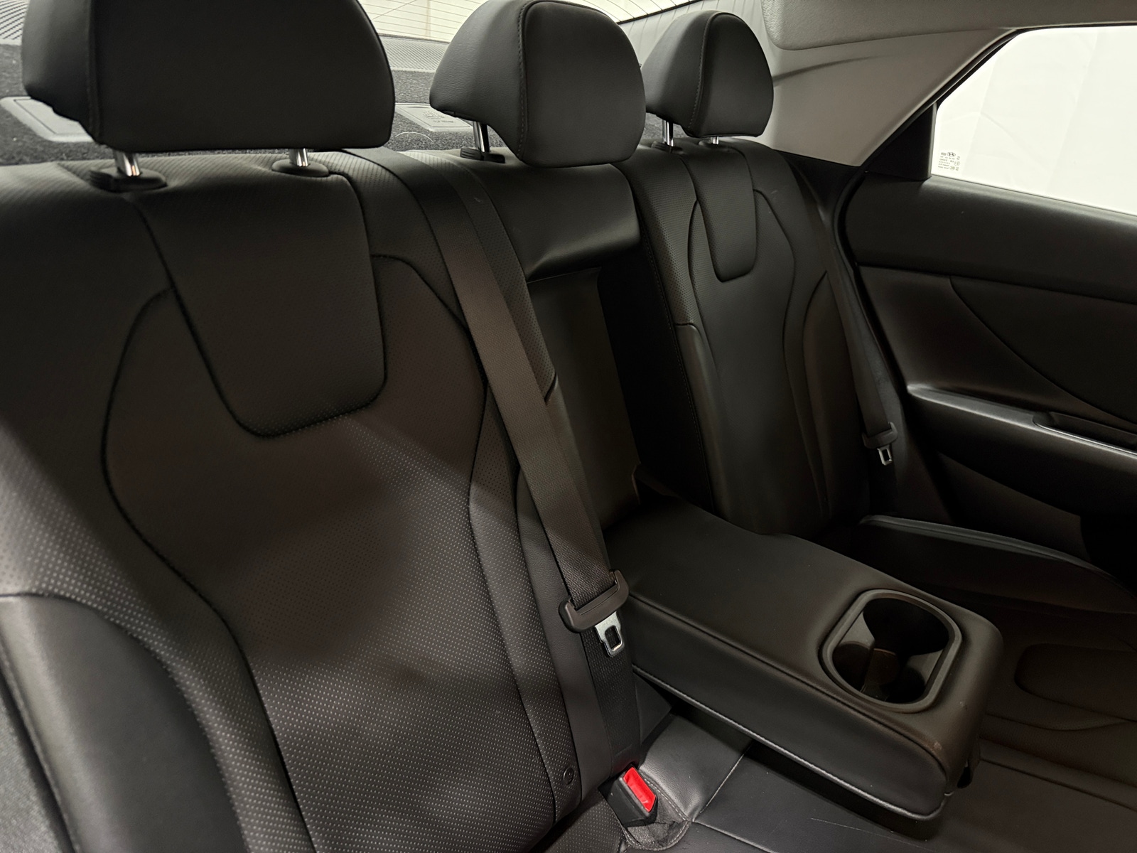 Thumbnail: 2023 Hyundai Elantra - 5