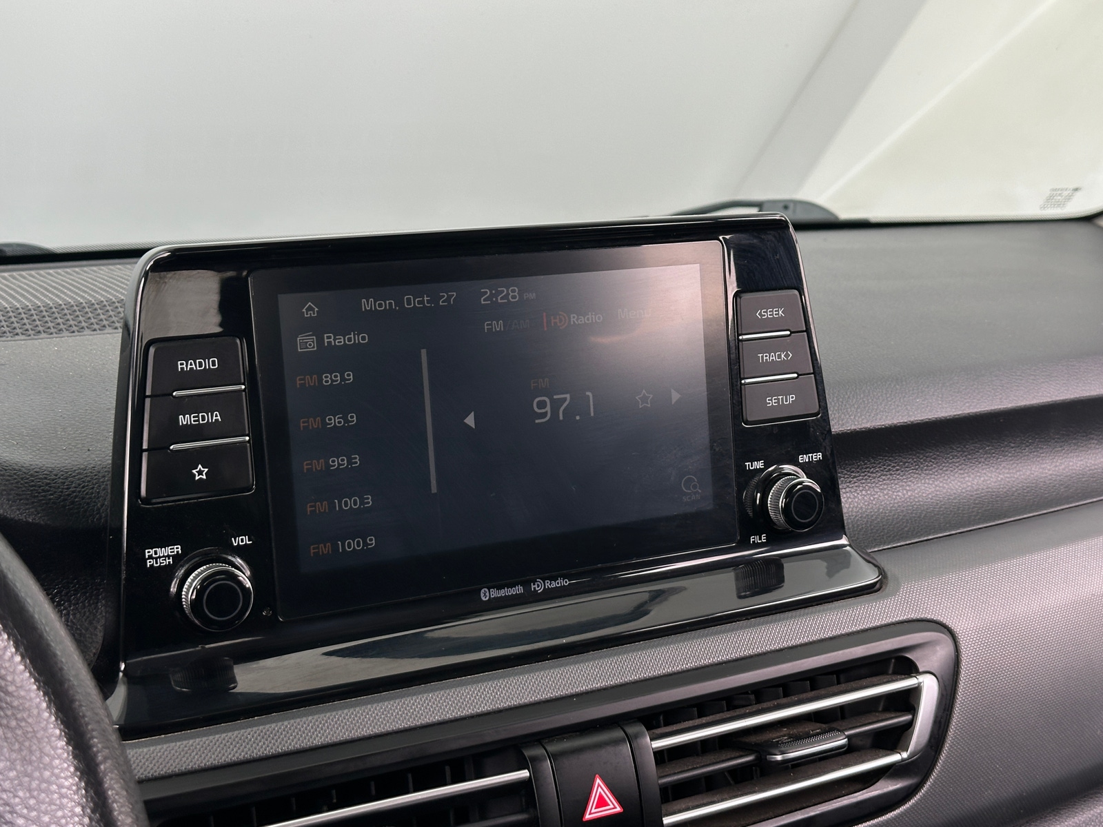 Thumbnail: 2022 Kia Seltos - 4