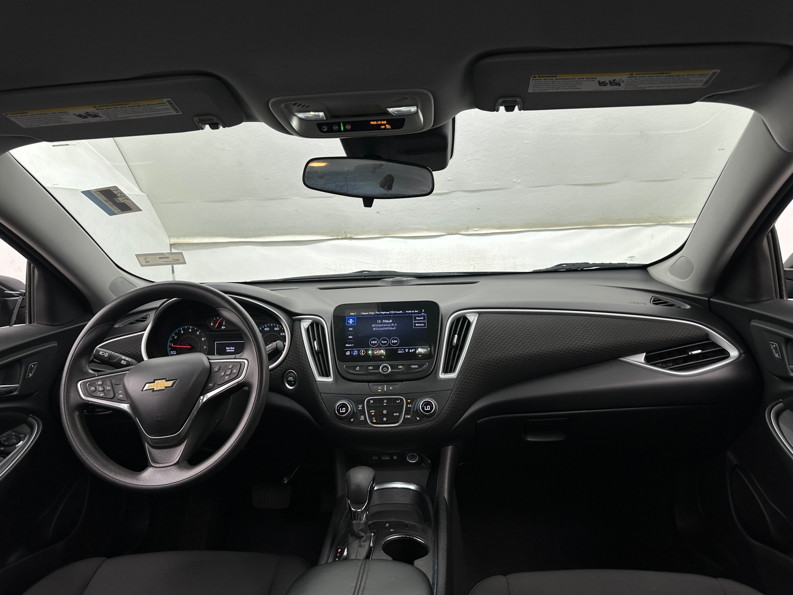 Thumbnail: 2023 Chevrolet Malibu - 3