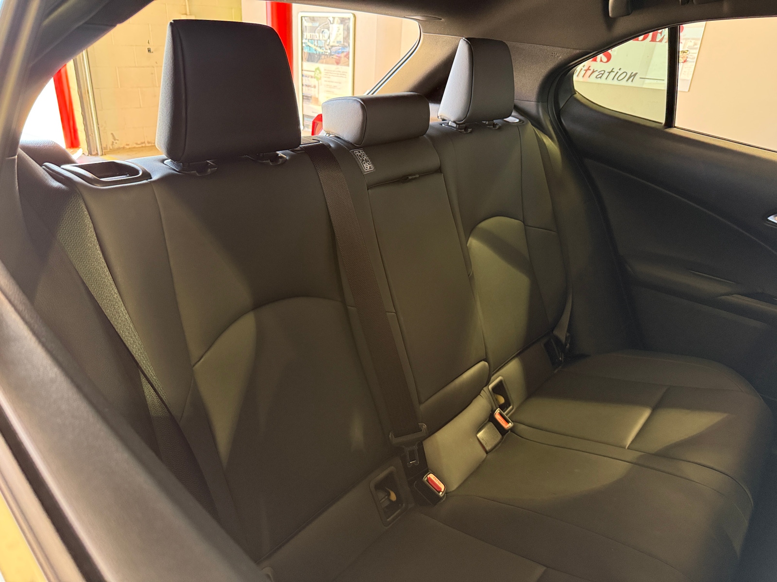 Thumbnail: 2023 Lexus UX - 5