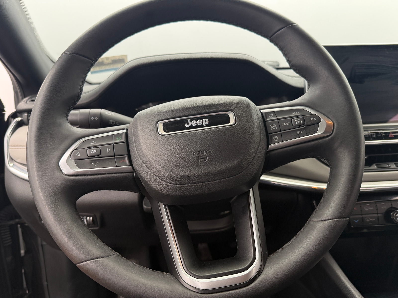 Thumbnail: 2023 Jeep Compass - 4