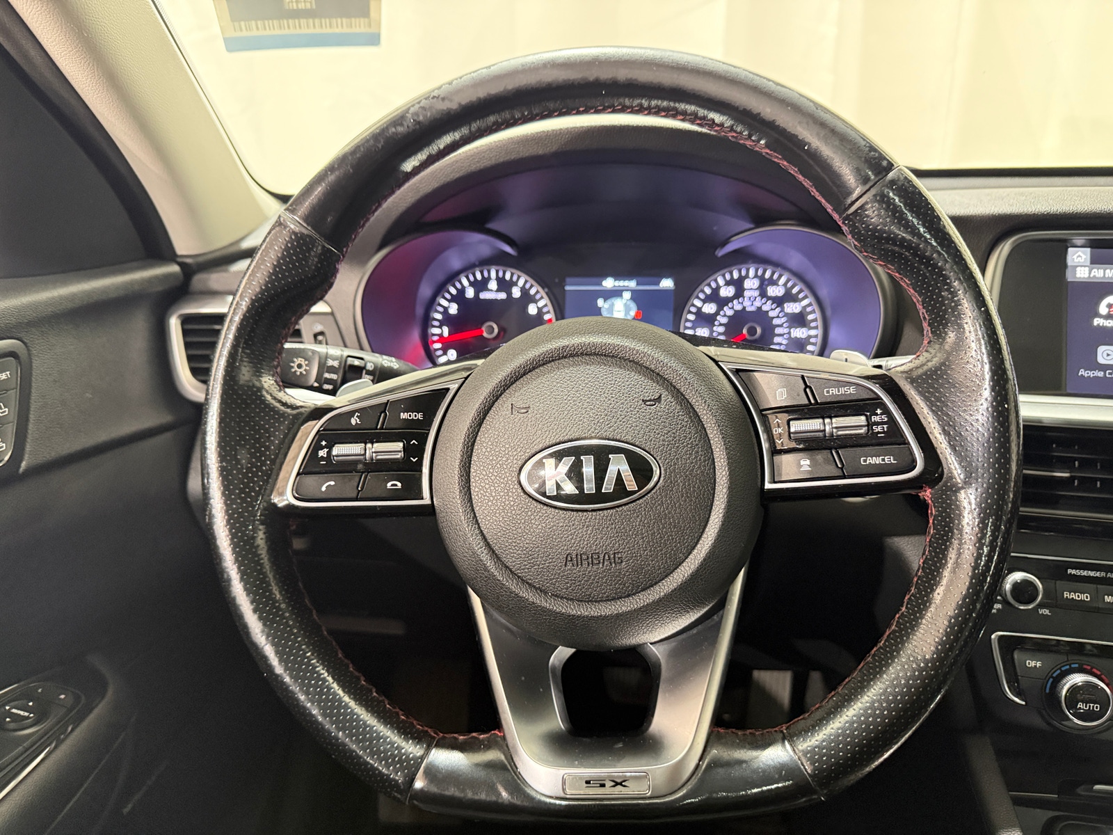 Thumbnail: 2020 Kia Optima - 4