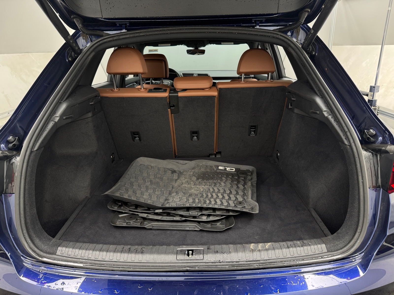 Thumbnail: 2021 Audi Q3 - 6