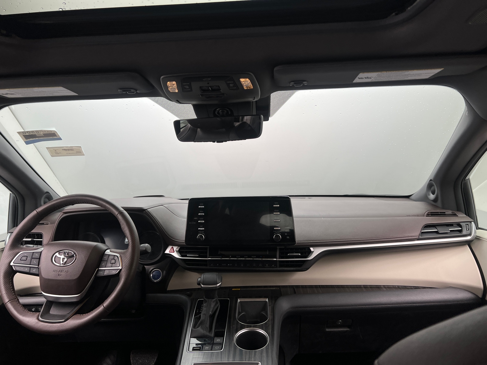 Thumbnail: 2024 Toyota Sienna - 2