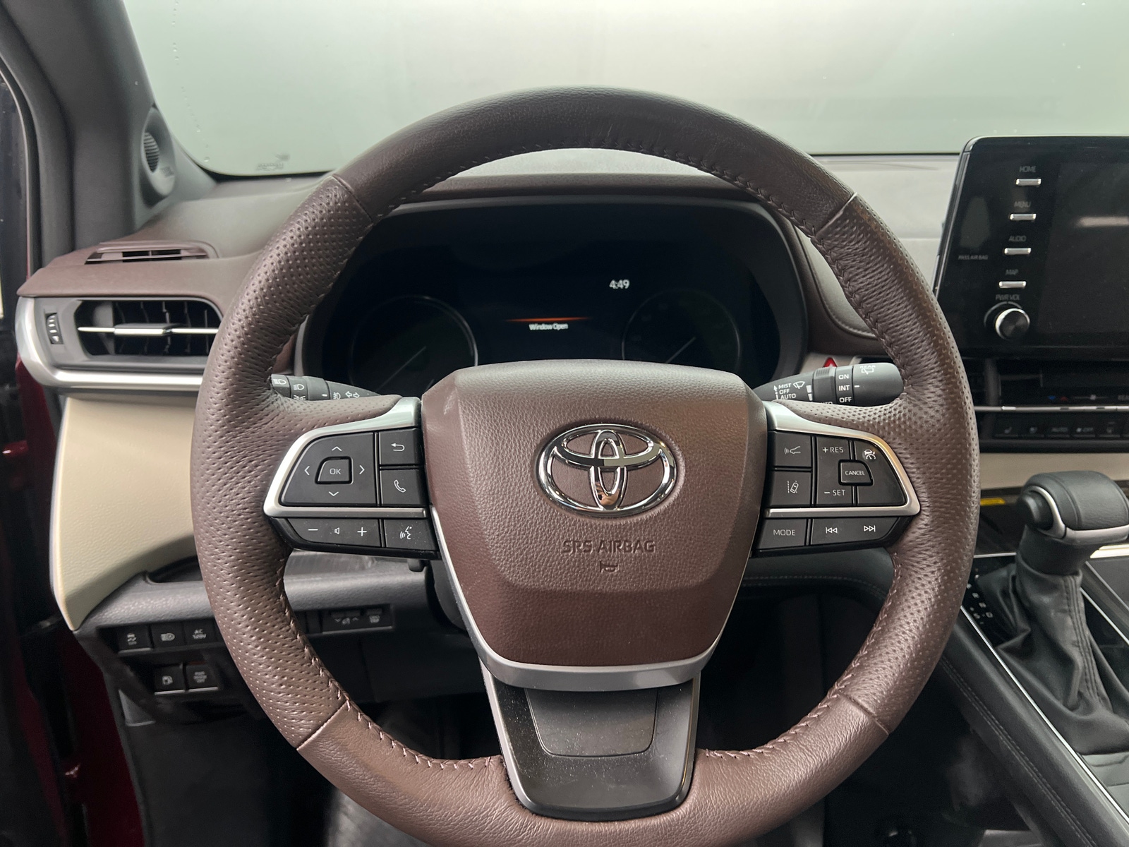 Thumbnail: 2024 Toyota Sienna - 4