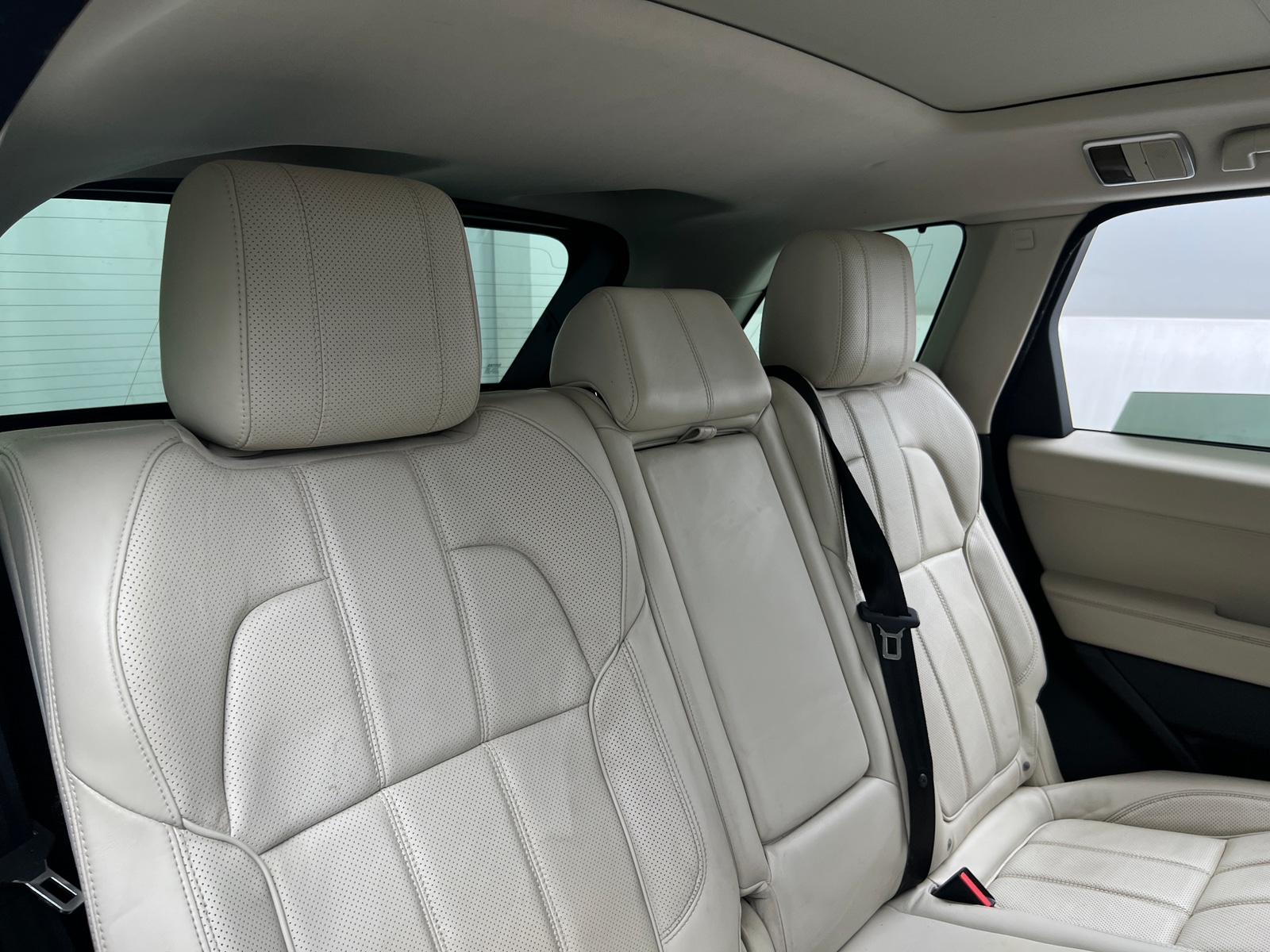 Thumbnail: 2016 Land Rover Range Rover Sport - 5