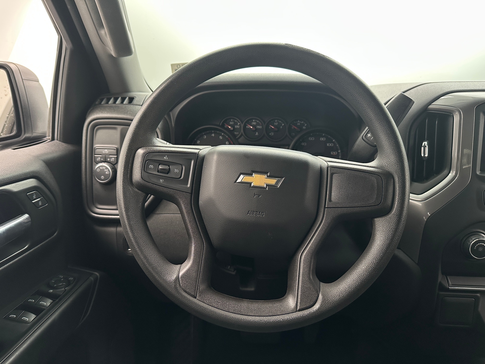 Thumbnail: 2020 Chevrolet Silverado 1500 - 5