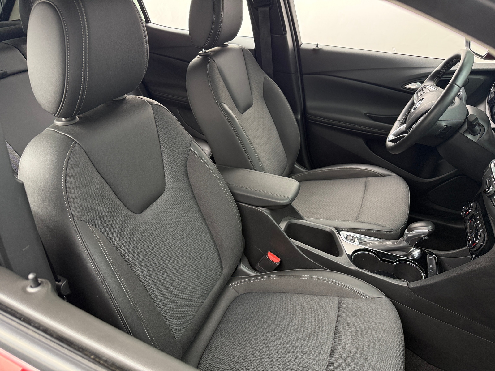 Thumbnail: 2023 Buick Encore GX - 2