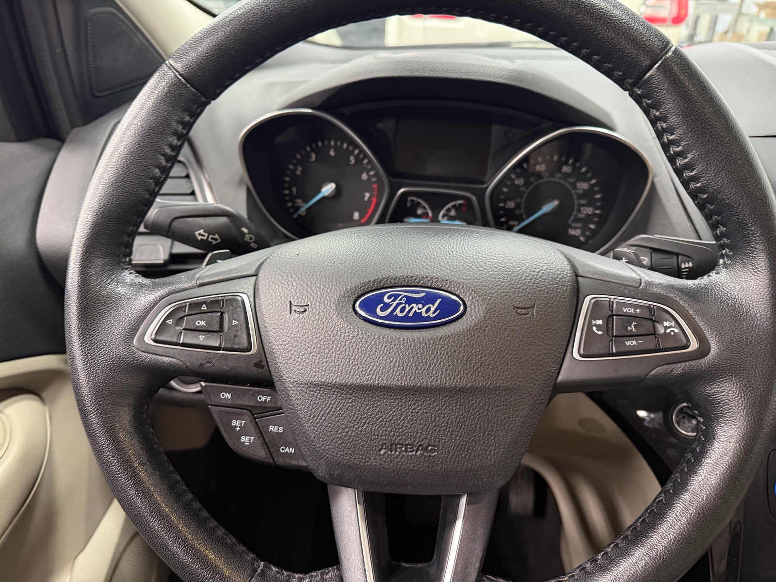 Thumbnail: 2017 Ford Escape - 4