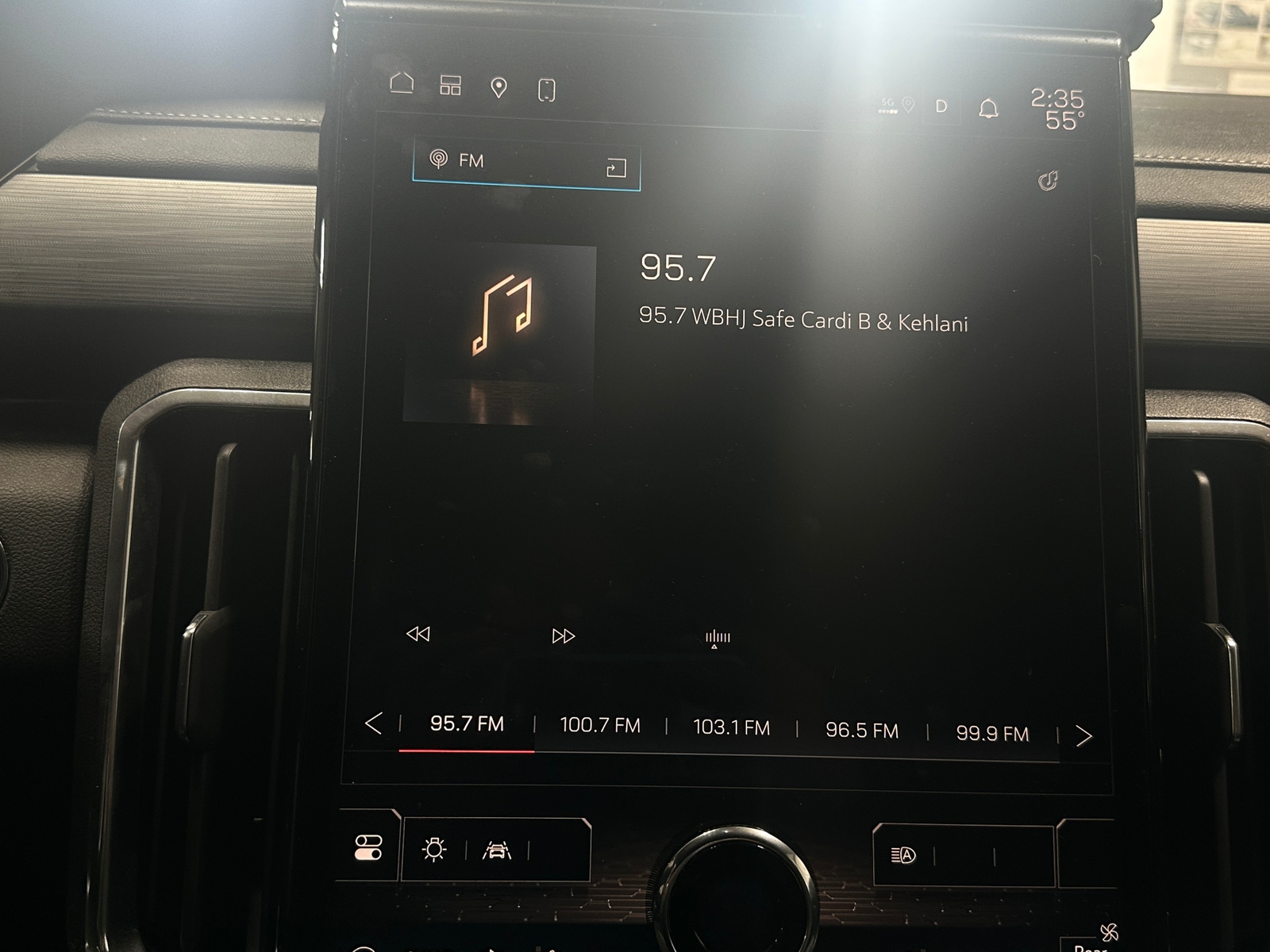 Thumbnail: 2025 GMC Acadia - 4