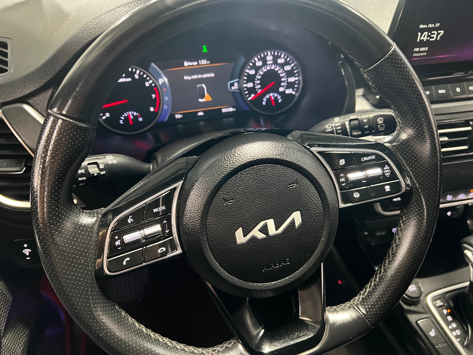 Thumbnail: 2023 Kia Seltos - 4