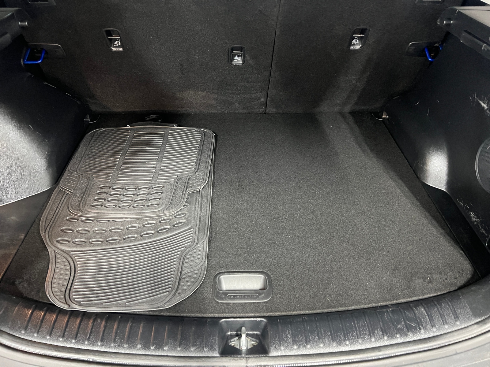 Thumbnail: 2023 Kia Seltos - 6