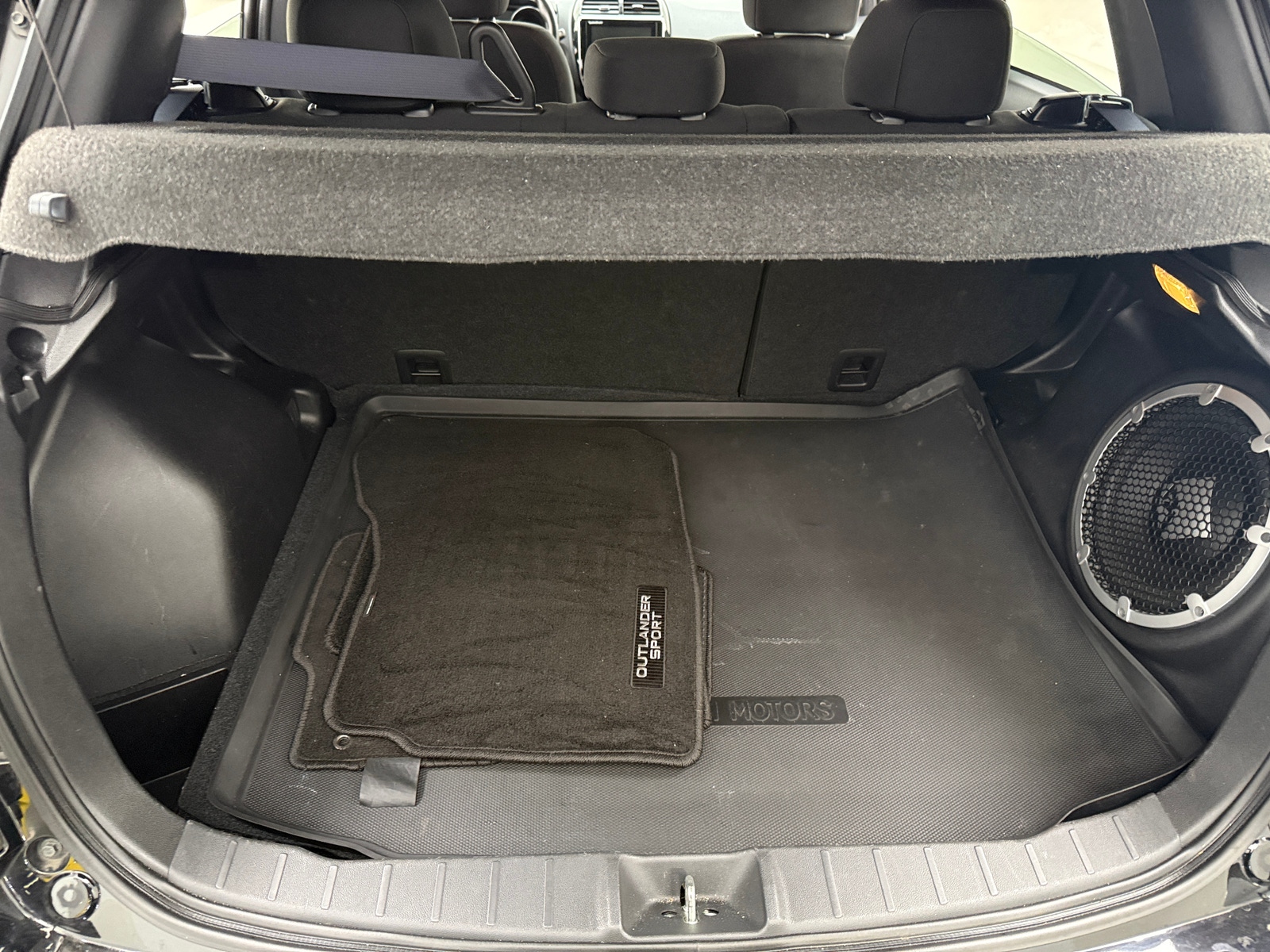 Thumbnail: 2020 Mitsubishi Outlander Sport - 7