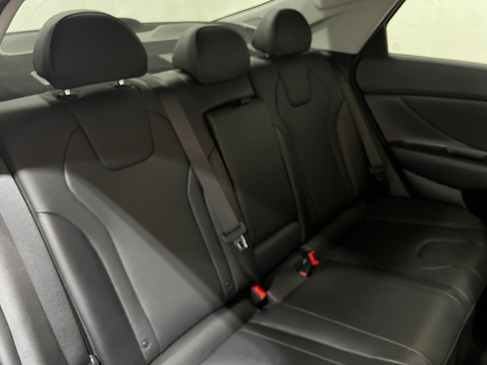 Thumbnail: 2022 Hyundai Elantra - 5