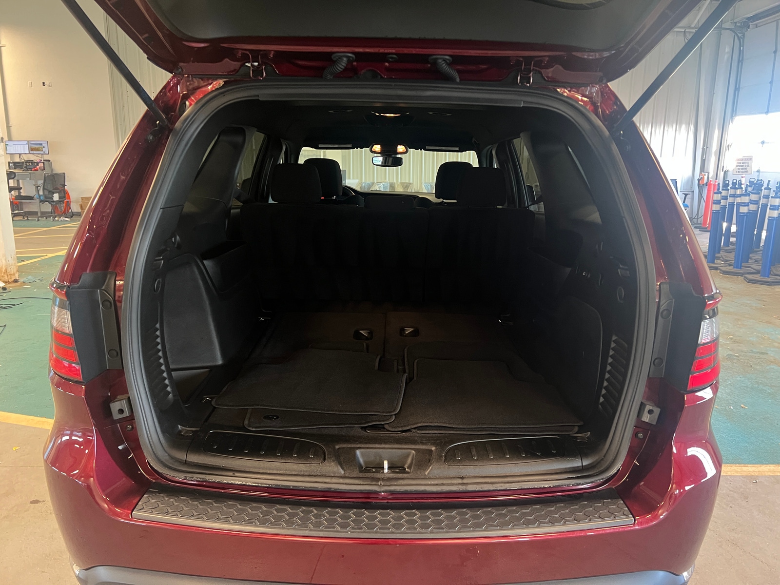 Thumbnail: 2023 Dodge Durango - 7