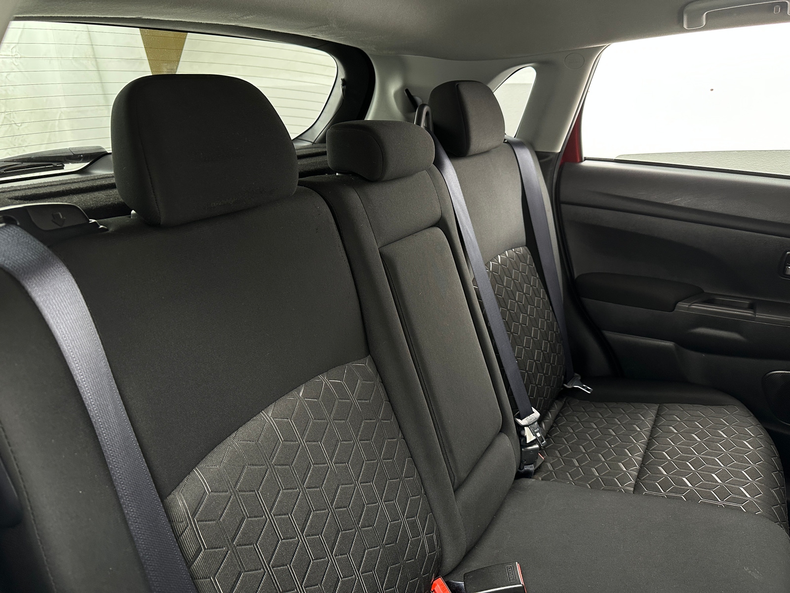 Thumbnail: 2024 Mitsubishi Outlander Sport - 6