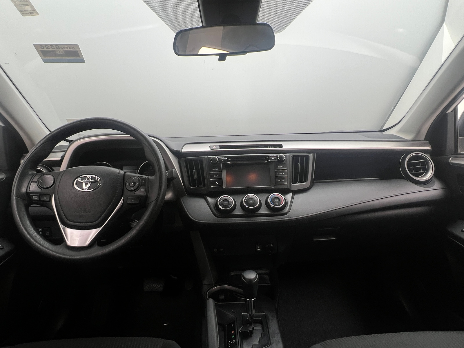 Thumbnail: 2018 Toyota RAV4 - 3