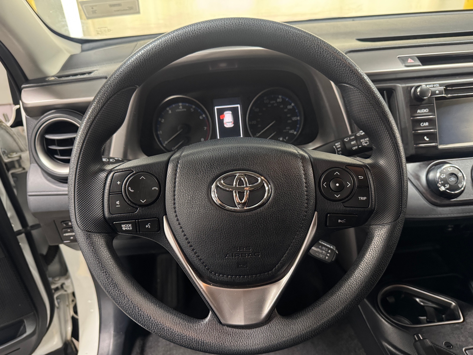 Thumbnail: 2018 Toyota RAV4 - 5