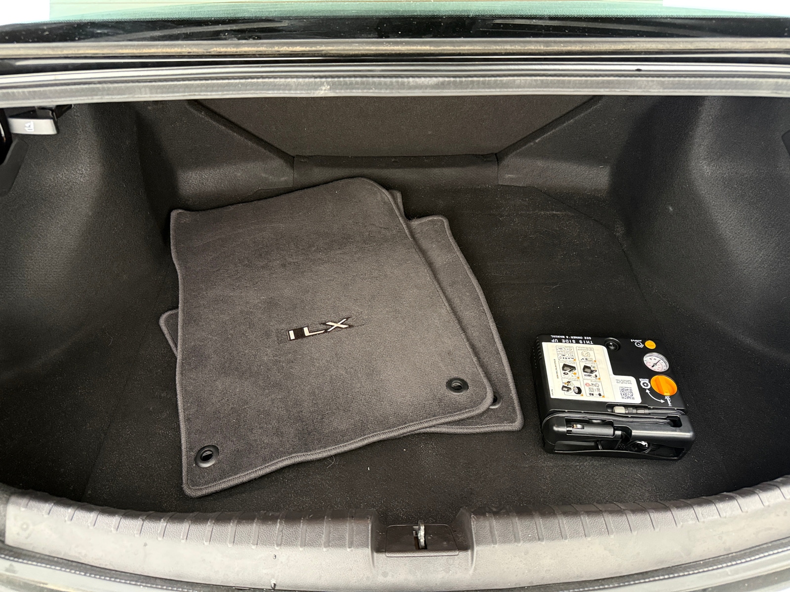 Thumbnail: 2019 Acura ILX - 6