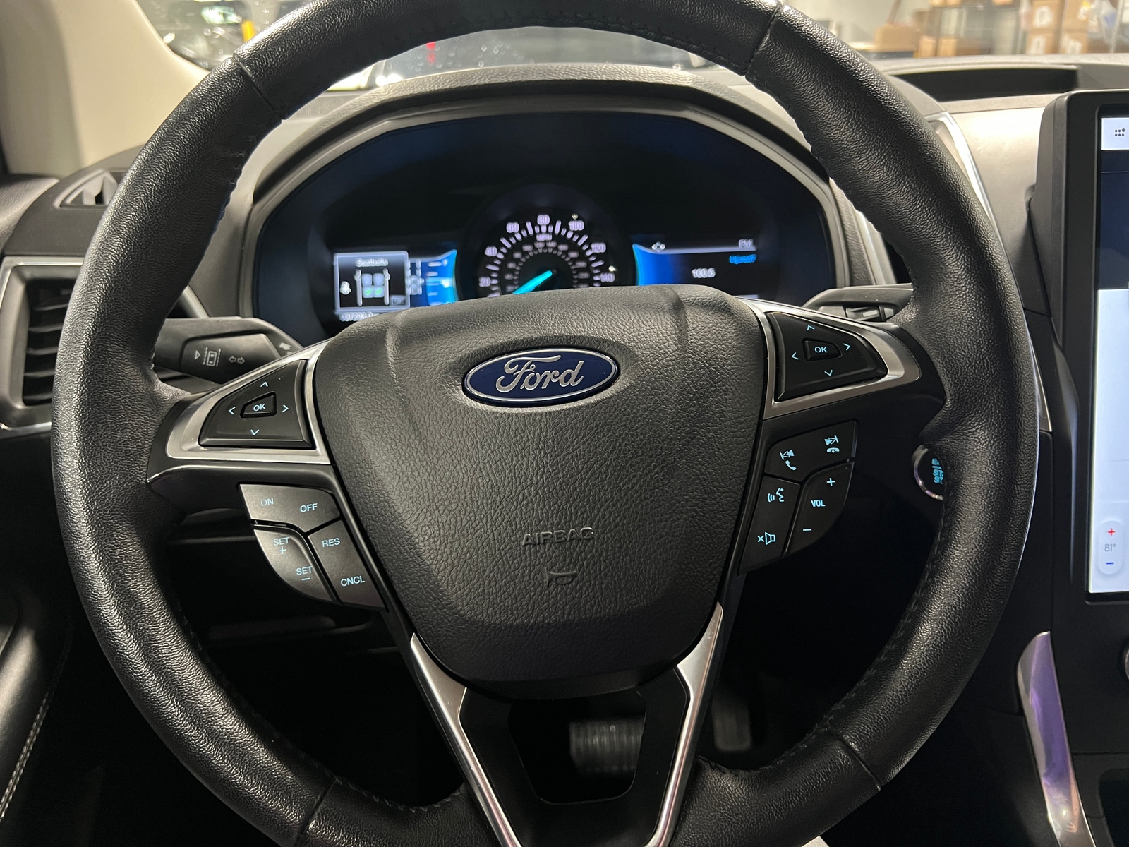 Thumbnail: 2024 Ford Edge - 4