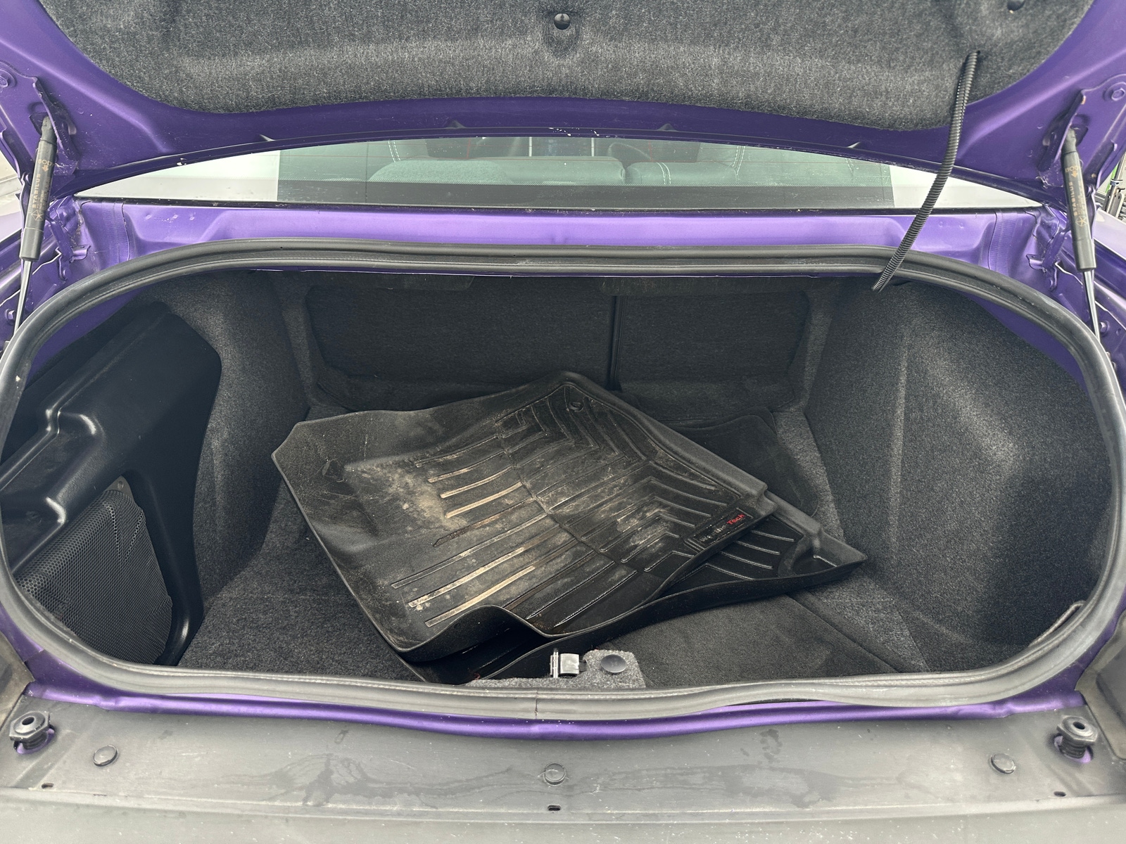 Thumbnail: 2010 Dodge Challenger - 4