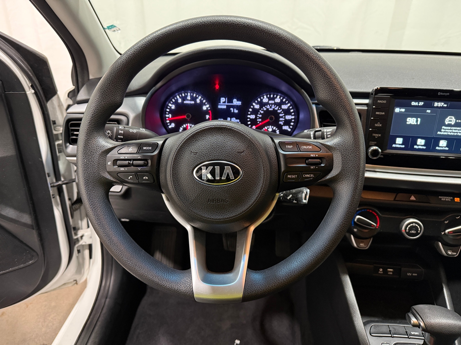 Thumbnail: 2019 Kia Rio - 5