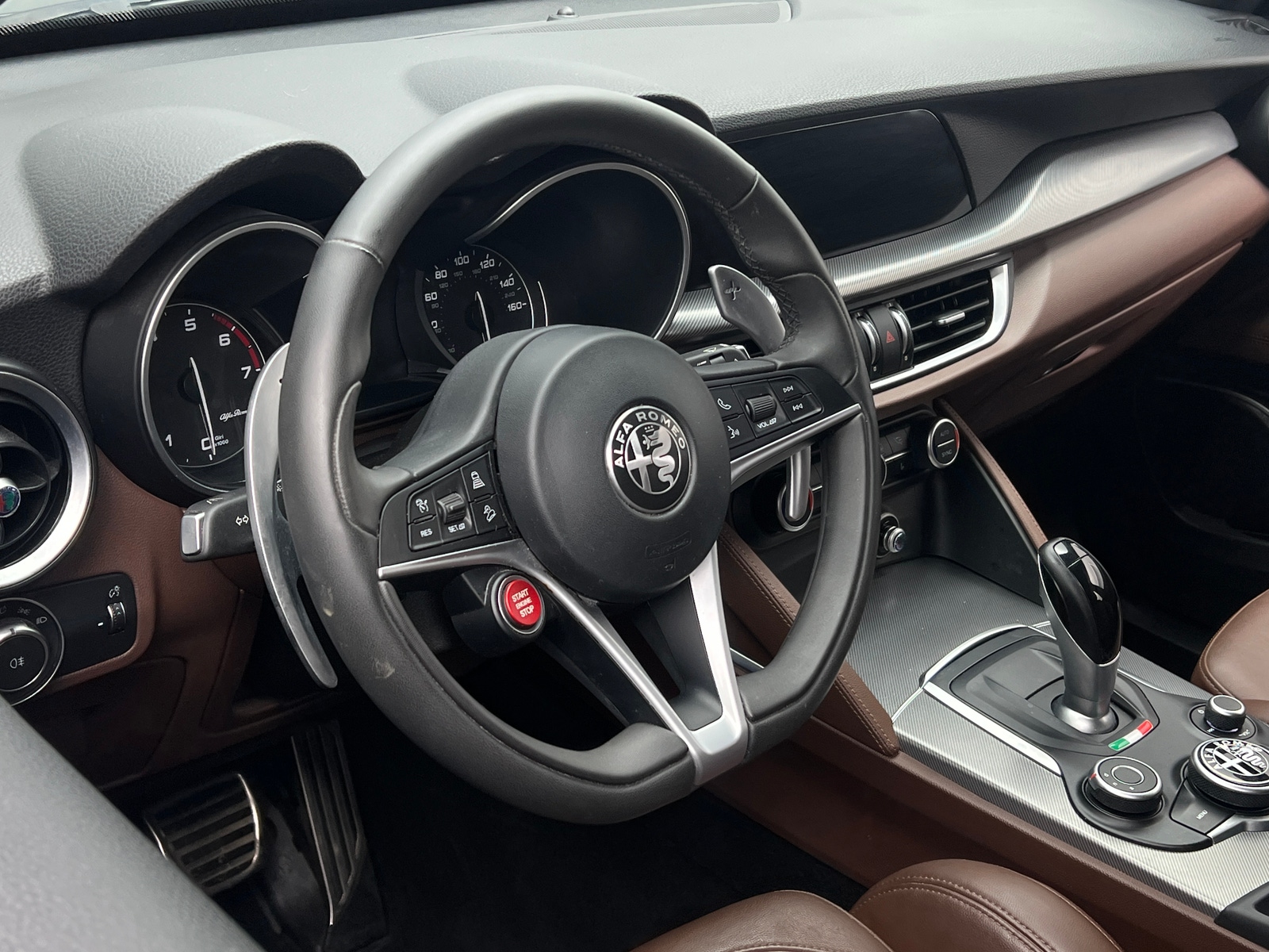 Thumbnail: 2019 Alfa Romeo Stelvio - 4