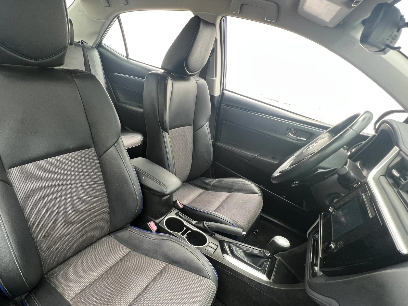 Thumbnail: 2018 Toyota Corolla - 2