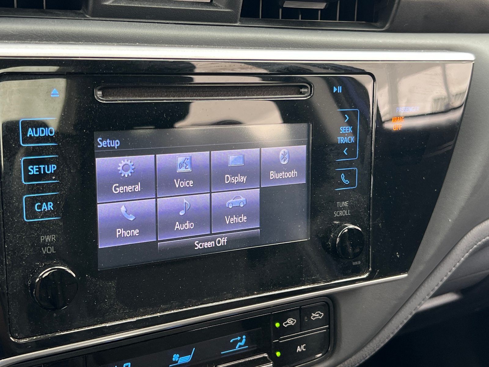 Thumbnail: 2018 Toyota Corolla - 4