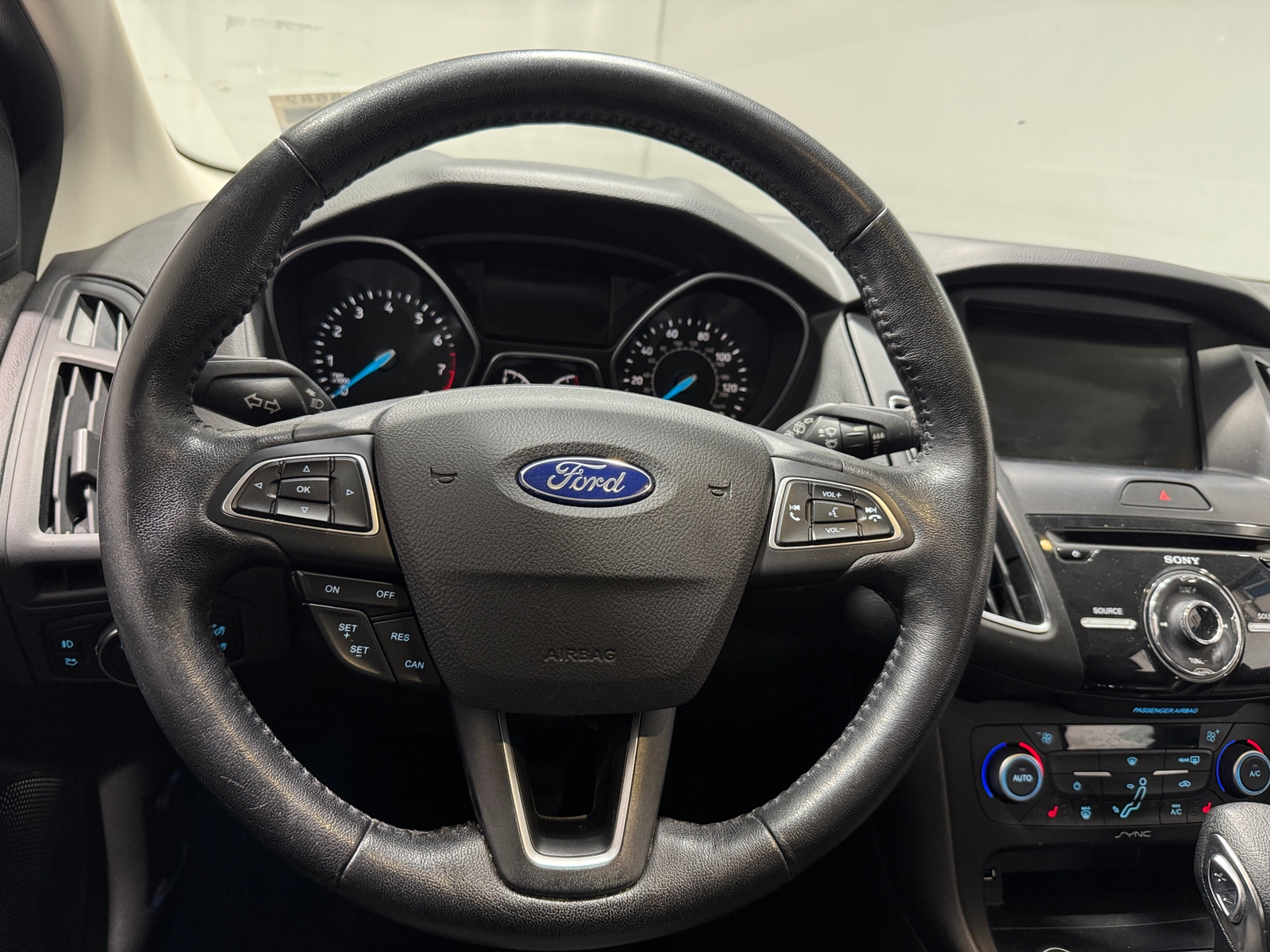 Thumbnail: 2017 Ford Focus - 5