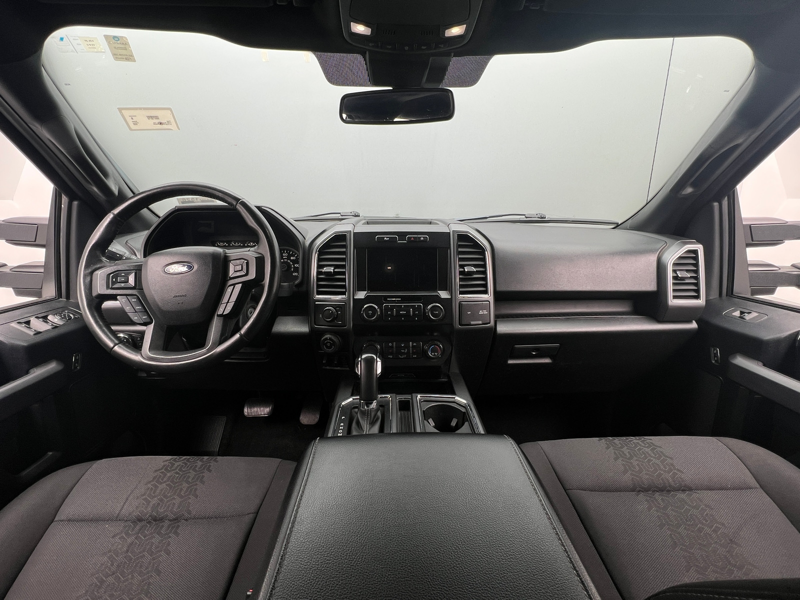 Thumbnail: 2020 Ford Econoline - 3