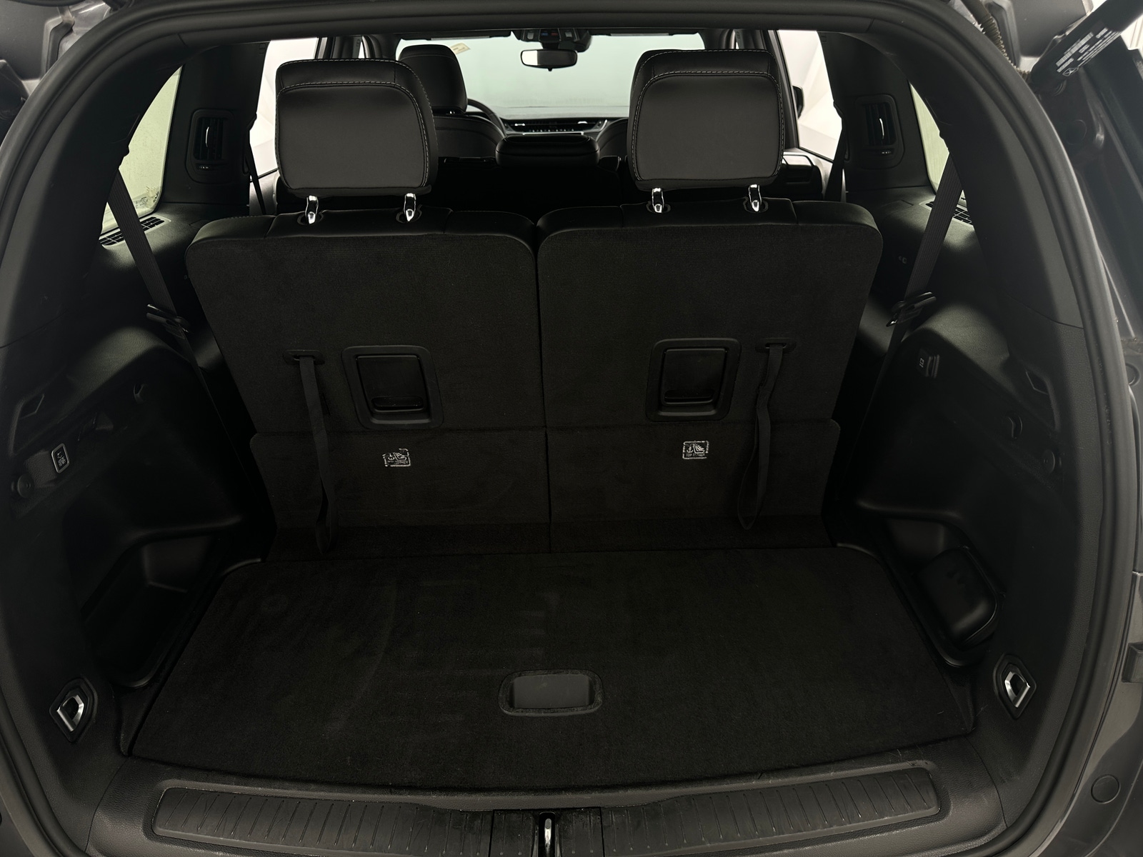 Thumbnail: 2023 Jeep Grand Cherokee L - 6