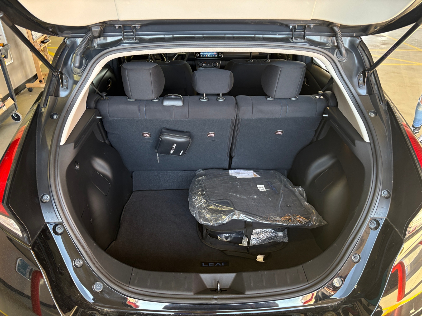 Thumbnail: 2024 Nissan Leaf - 7