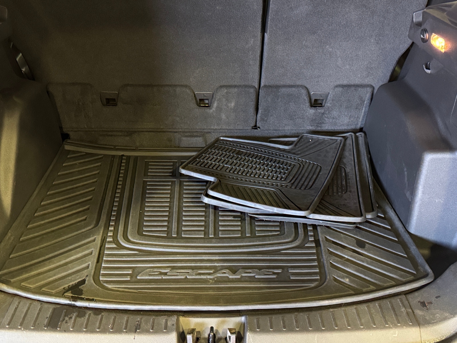 Thumbnail: 2019 Ford Escape - 6