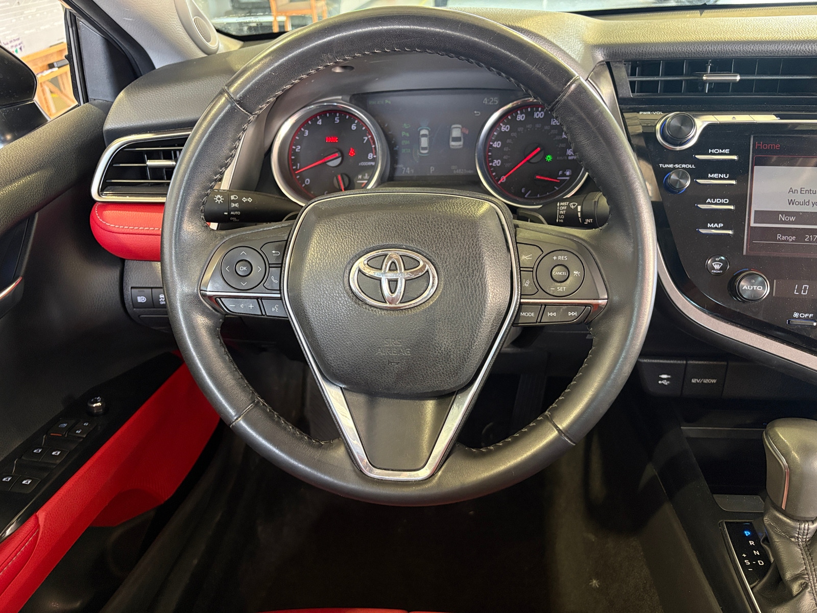 Thumbnail: 2019 Toyota Camry - 4
