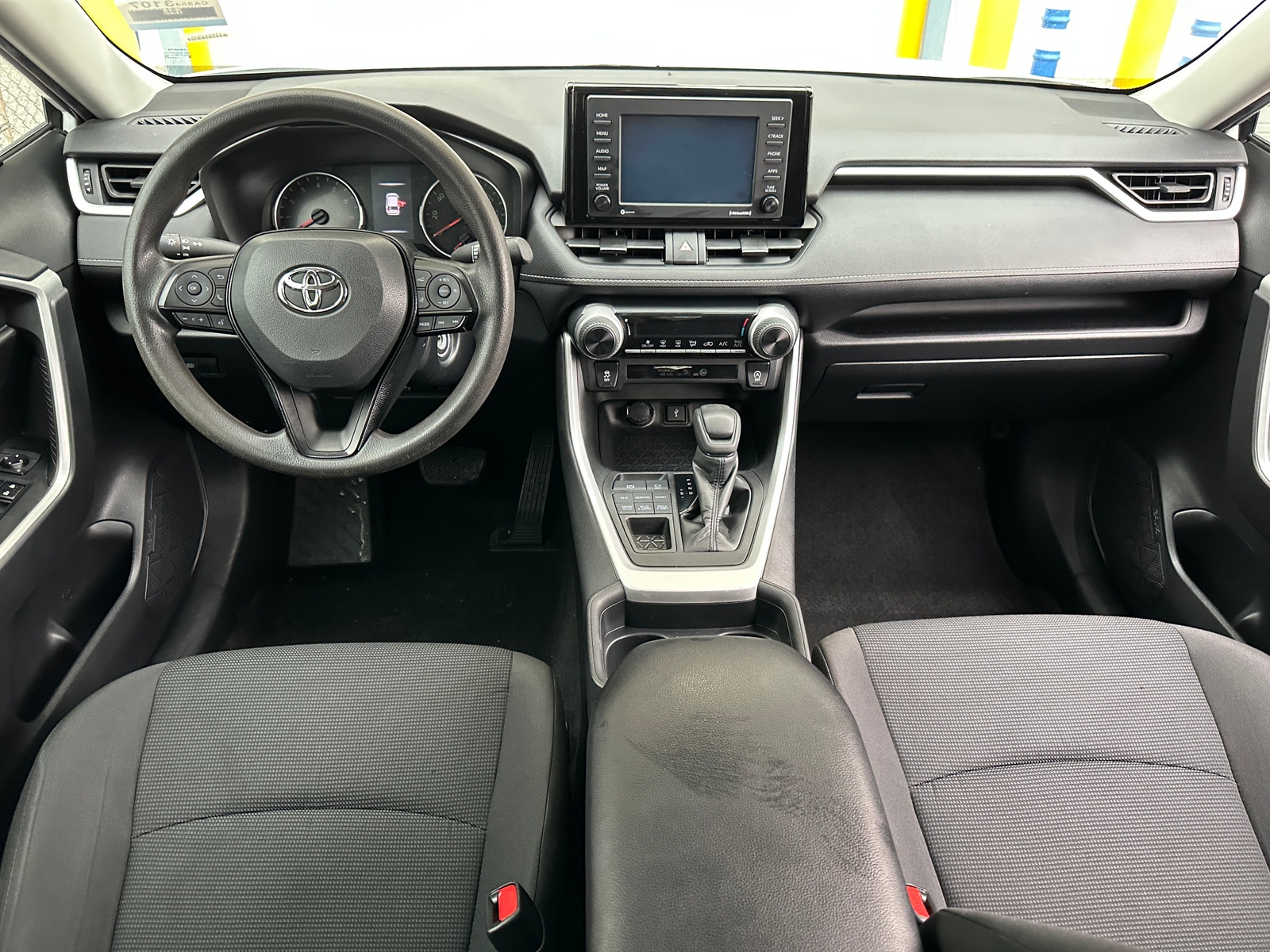 Thumbnail: 2020 Toyota RAV4 - 3