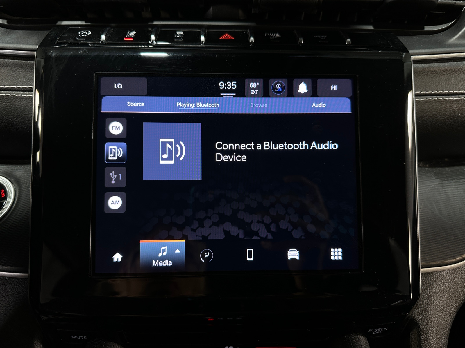 Thumbnail: 2023 Jeep Grand Cherokee L - 4