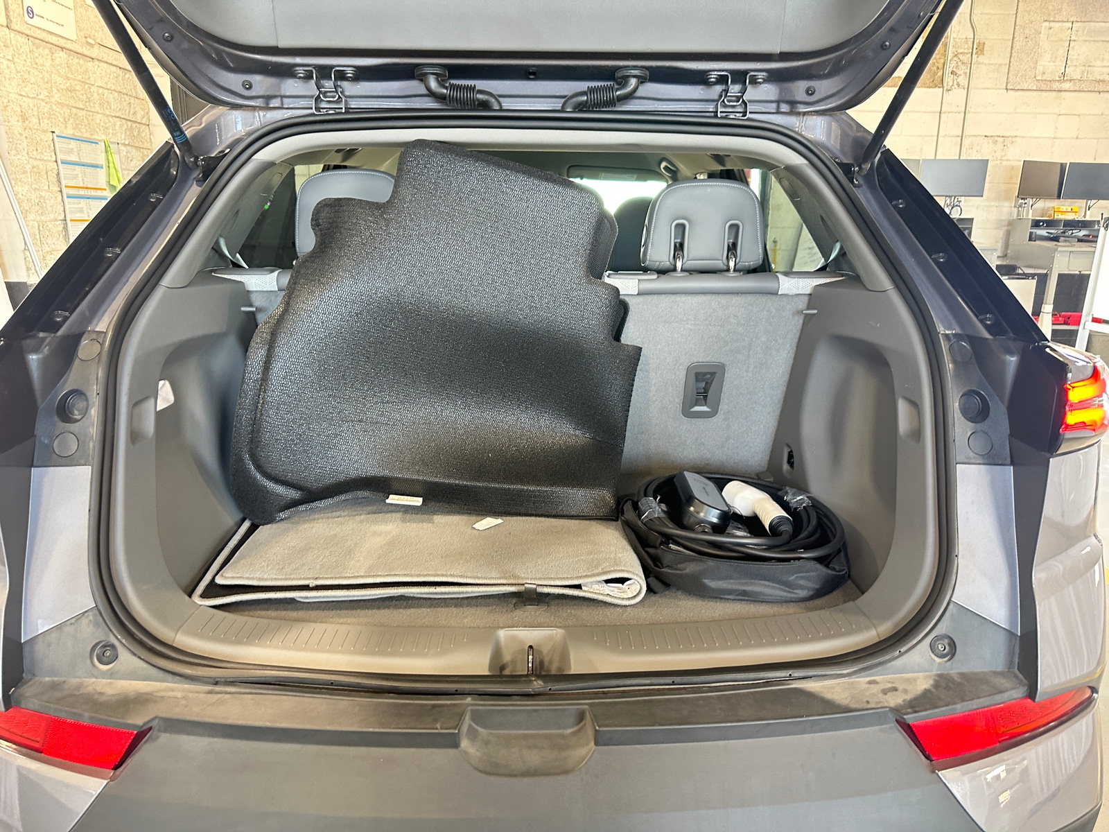 Thumbnail: 2023 Chevrolet Bolt EUV - 6