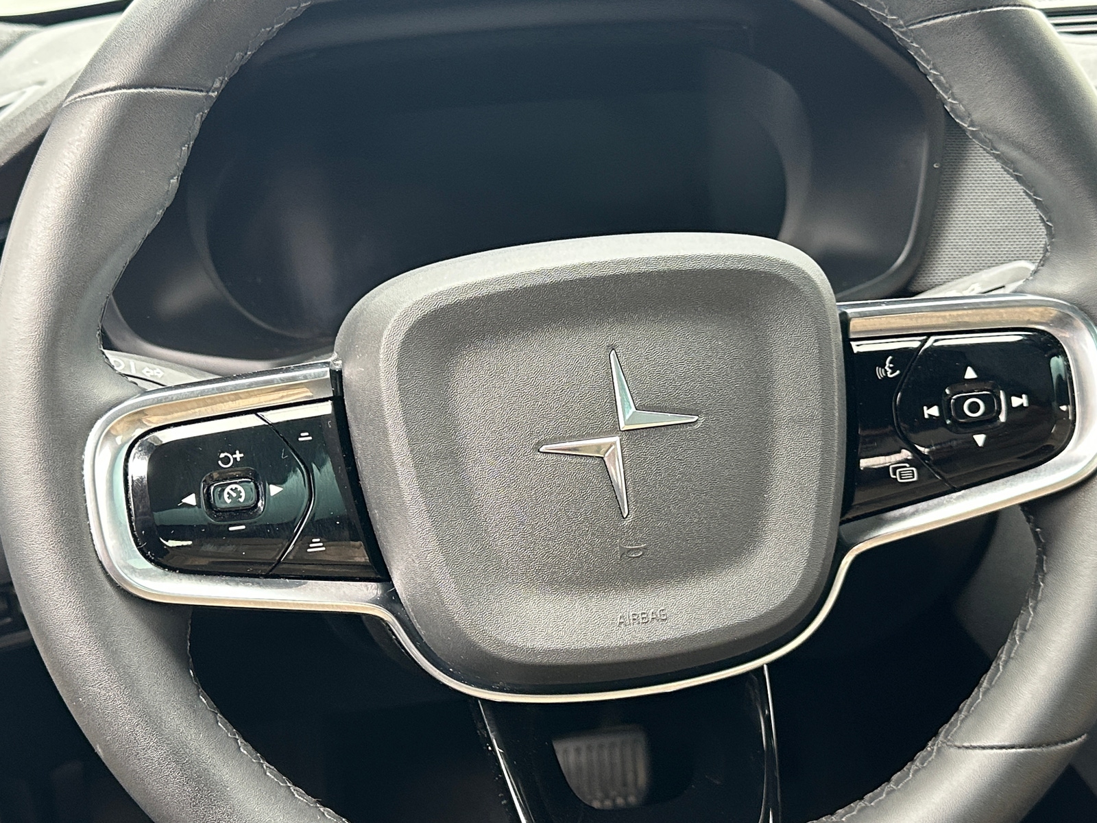 Thumbnail: 2021 Polestar 2 - 4