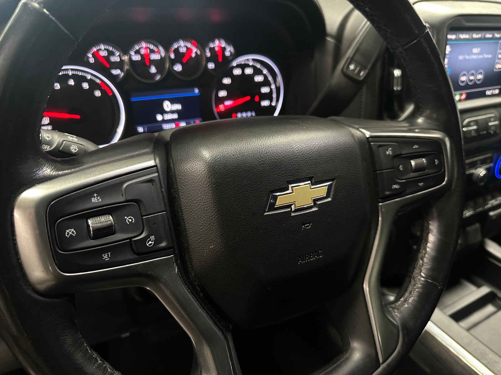 Thumbnail: 2020 Chevrolet Silverado 1500 - 4