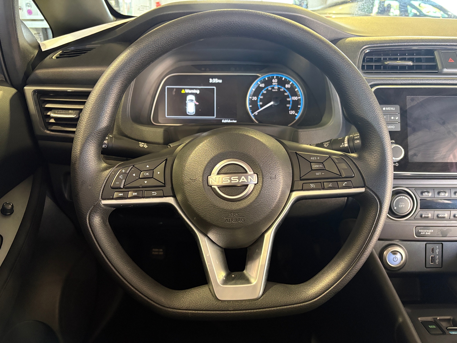 Thumbnail: 2025 Nissan Leaf - 5