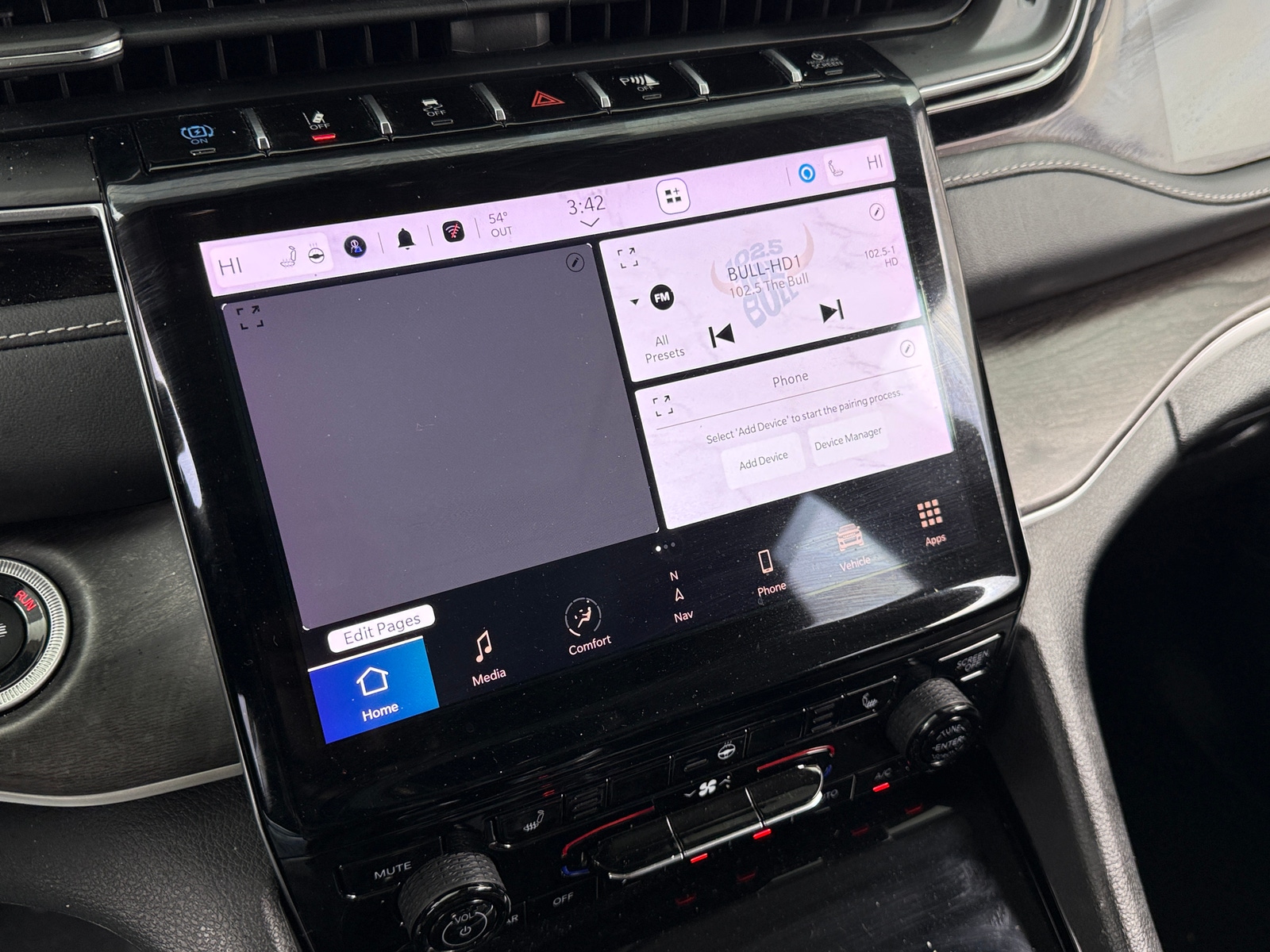 Thumbnail: 2023 Jeep Grand Cherokee - 3